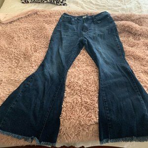 KanCan ultra flare jeans 31 short